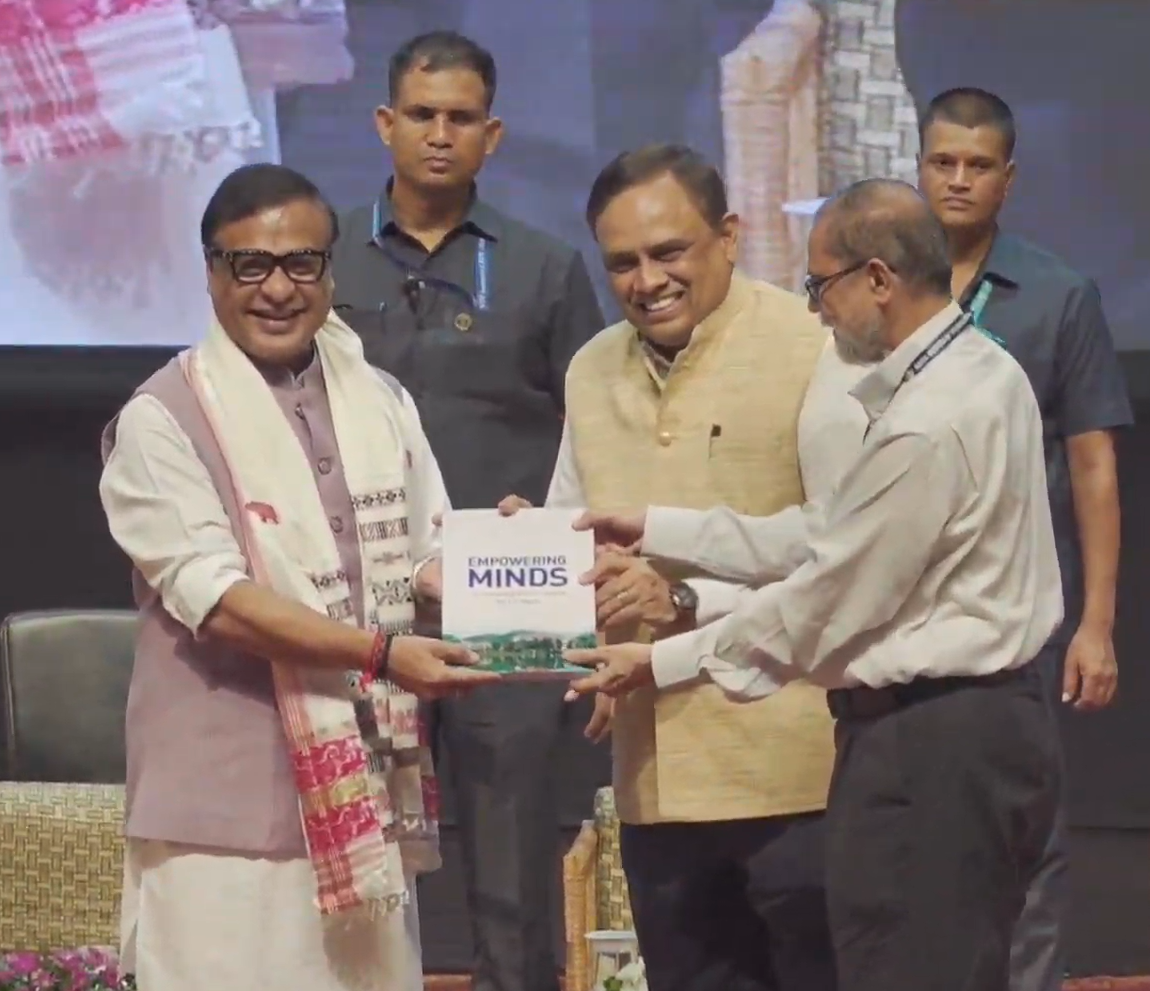Hon’ble Chief Minister of Assam Dr. Himanta Biswa Sarma graces IIT Guwahati’s 33rd Foundation Day Celebration
